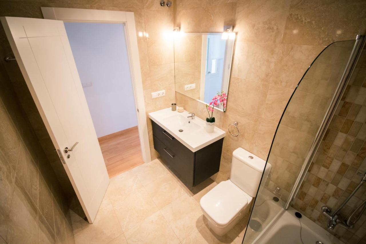 Holidays2Malaga Heredia 3 Bedroom Opposite Malaga Port Exterior photo